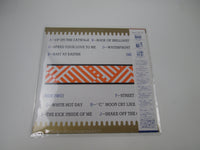 Load image into Gallery viewer, Simple Minds ‎Sparkle In The Rain VIL-6085 with OBI Japan LP Vinyl
