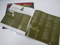 Load image into Gallery viewer, KATE BUSH ON STAGE EMI EMS-10001 with OBI Japan LP Vinyl
