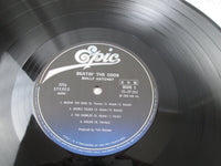 Load image into Gallery viewer, Molly Hatchet ‎Beatin' The Odds Promo 25 3P-243 with OBI Japan LP Vinyl
