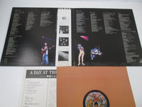 Load image into Gallery viewer, QUEEN A DAY AT THE RACES ELEKTRA P-10300E with OBI Japan LP Vinyl

