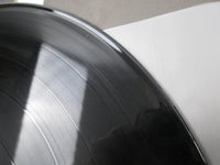 Load image into Gallery viewer, Kiss VIP-6326 with OBI Japan LP Vinyl B
