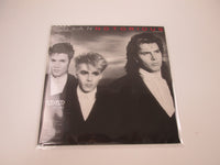 Load image into Gallery viewer, Duran Duran Notorious EMI EMS-91202 with OBI Poster Japan LP Vinyl
