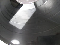 Load image into Gallery viewer, AEROSMITH DONE WITH MIRRORS GEFFEN 28AP 3111 with OBI Japan LP Vinyl
