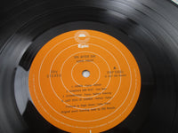 Load image into Gallery viewer, JUDAS PRIEST SIN AFTER SIN EPIC 25AP 536 with OBI Japan LP Vinyl
